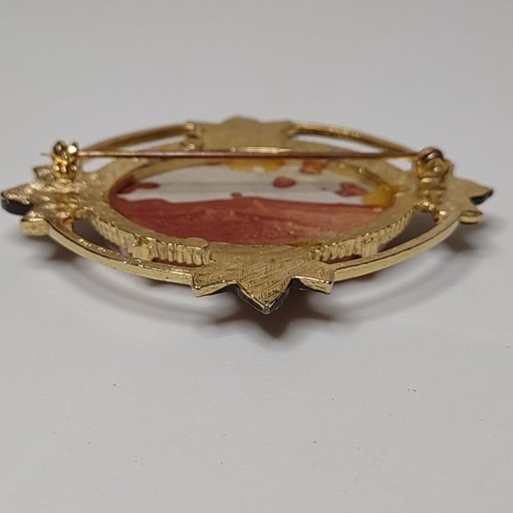 Vintage Oval Shaped Metal And Stone Brooch With Leaves - Picture 15 of 16